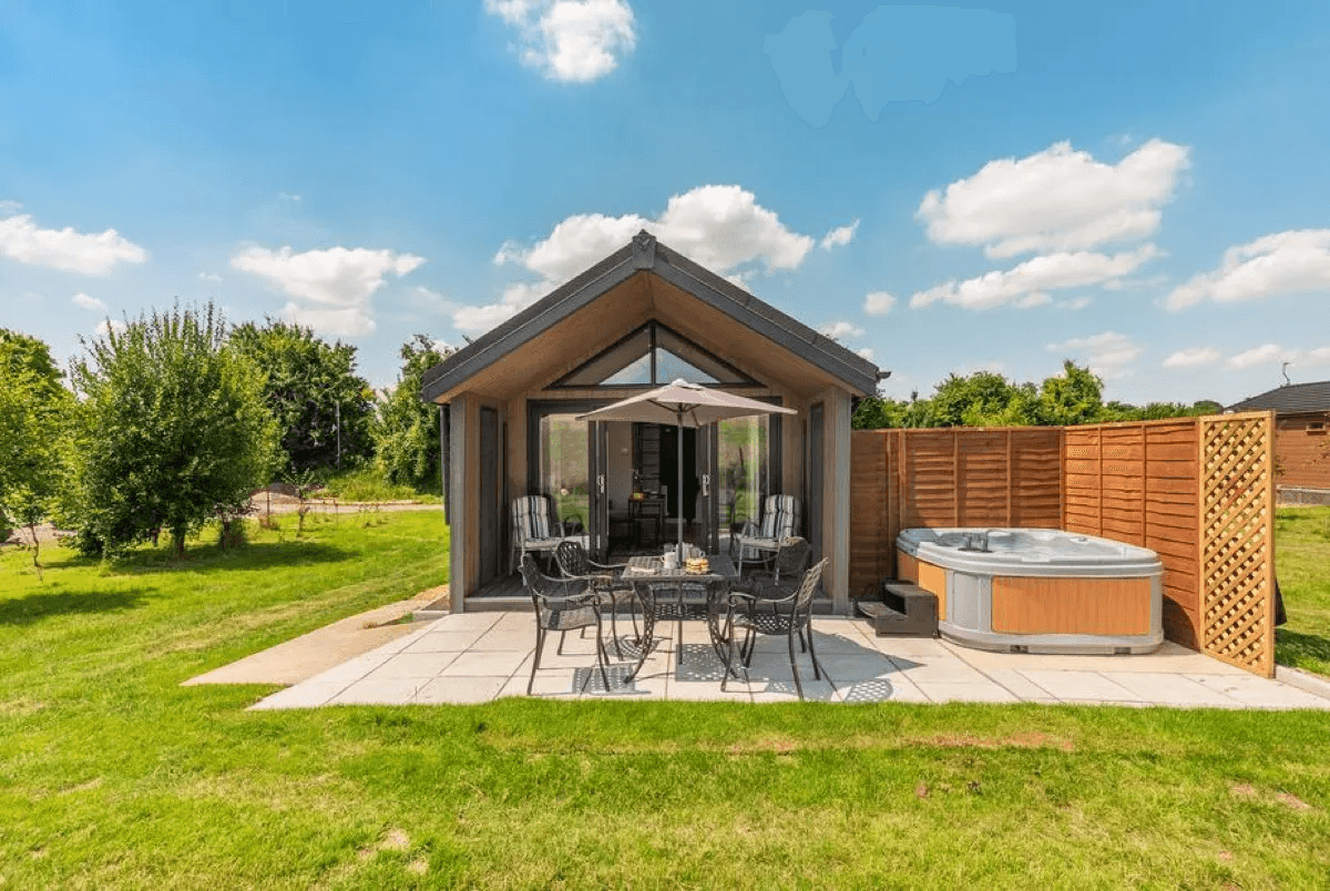 Cranbourne Chase Stargazer space-themed lodge in Dark Sky Reserve