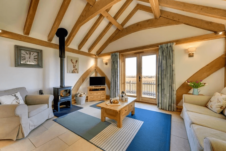 Private hot tub at 2 Bed Cottage in Tenterden