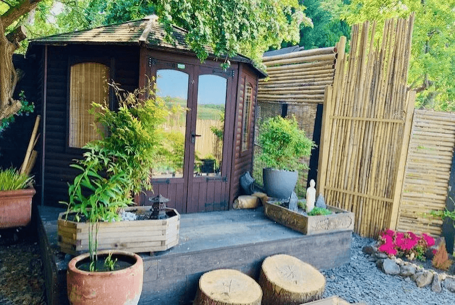 Private hot tub at 1 Bed Cottage in South Green